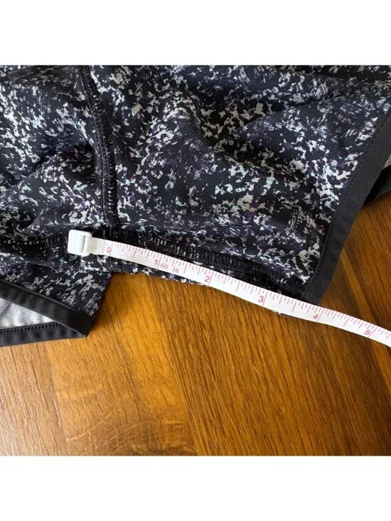 LULULEMON Run Times Shorts Womens 6 Black 4" Athletic Running Gym Speed Short - Picture 9 of 9